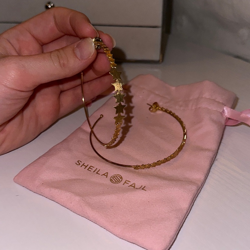 SHEILA FAJL HOOPS